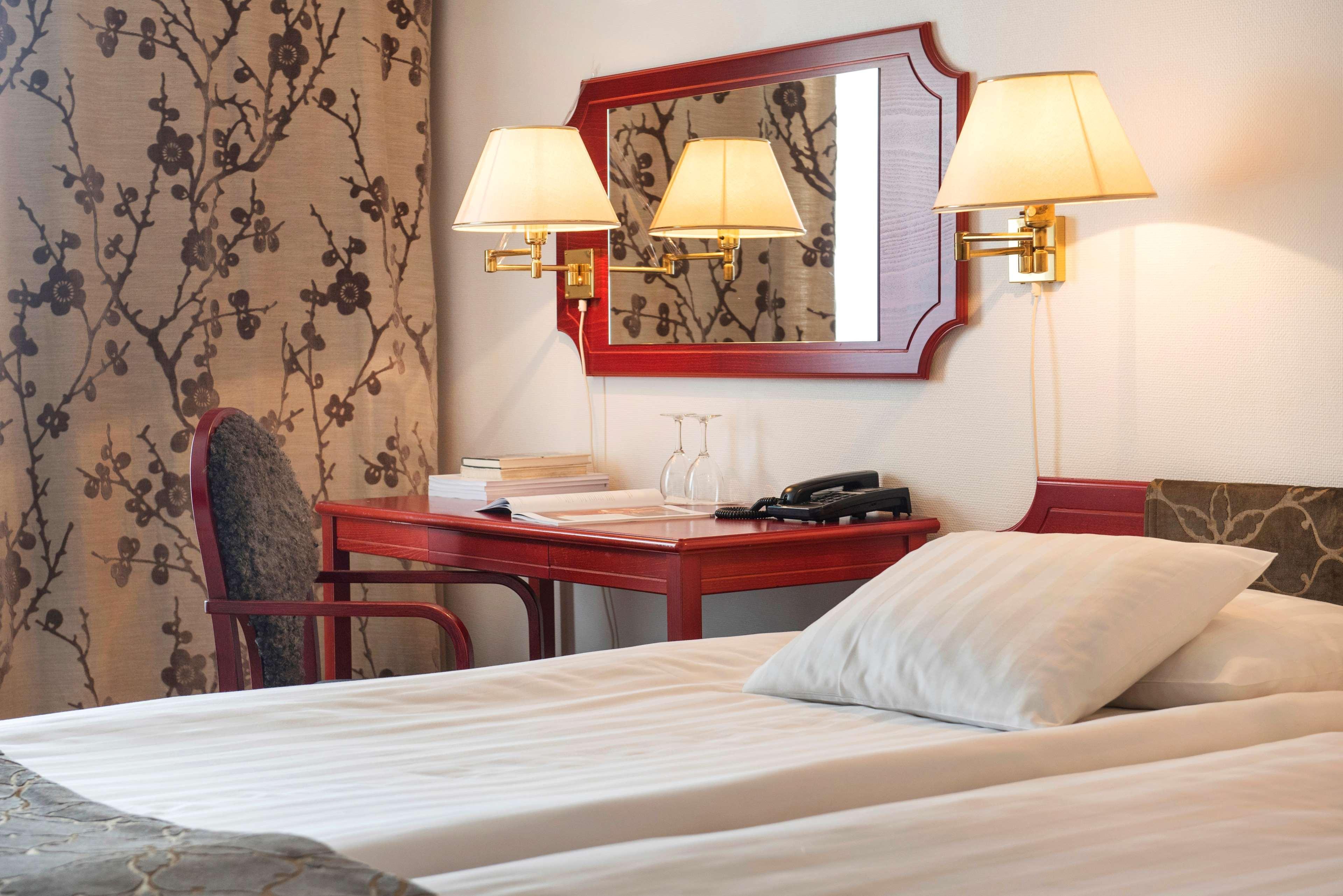Best Western Strand Hotel VBY Екстериор снимка