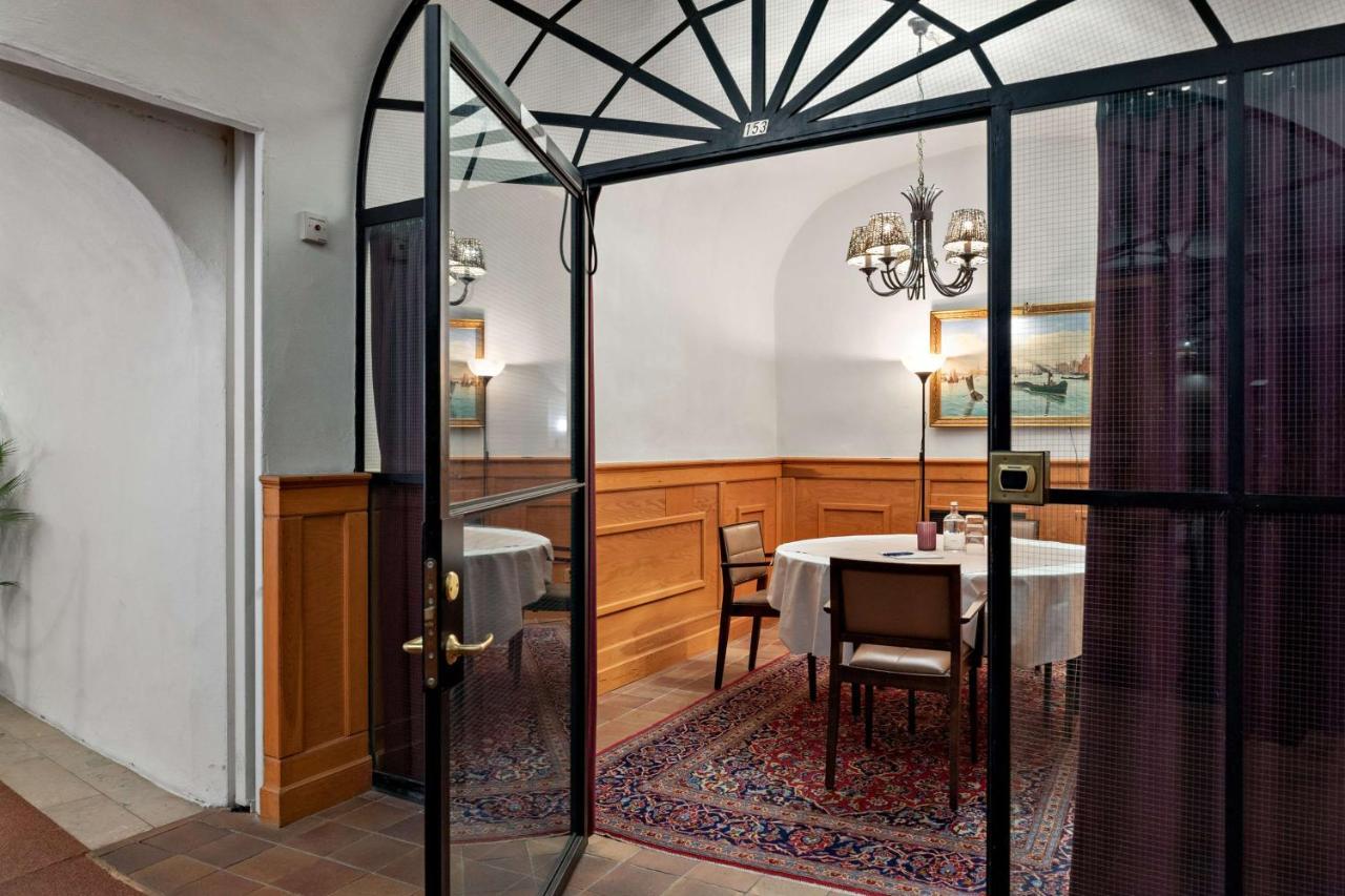 Best Western Strand Hotel VBY Екстериор снимка